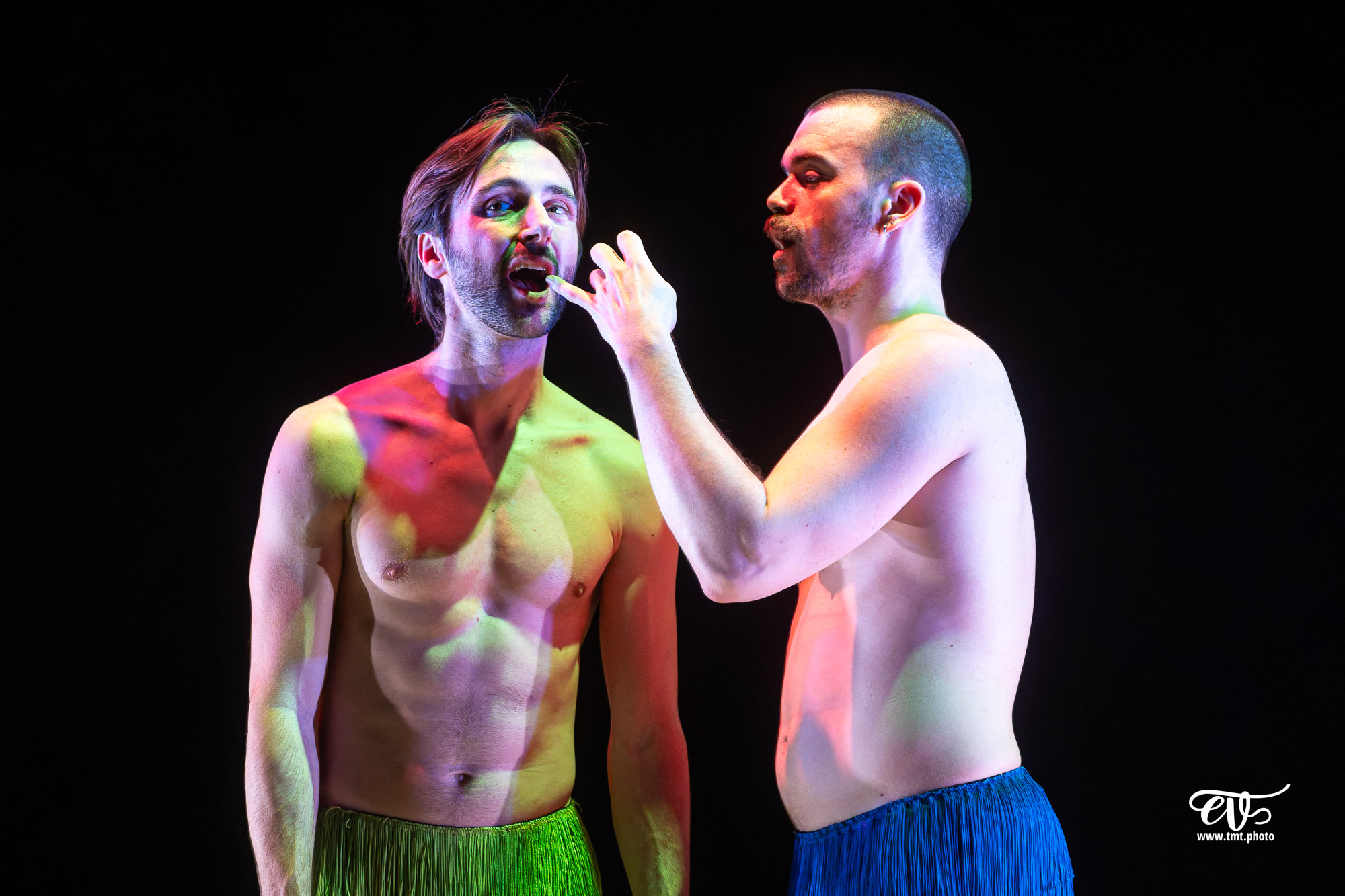 A4 (COMME LA FEUILLE) CIE CHICOS MAMBO